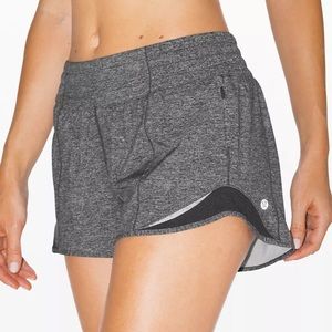 Hotty Hot High-Rise Lined Short 2.5” heather gray